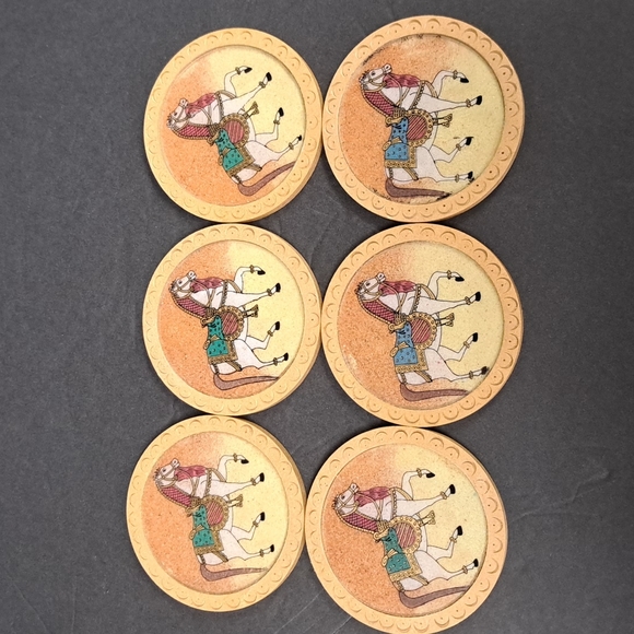 Handmade coaster set with hainpainted show horses - Picture 6 of 8